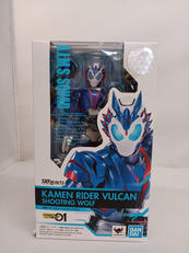 仮面ライダーバルカン シューティングウルフ|BANDAI