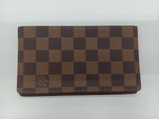 アジェンダ・ボッシュ|LOUIS VUITTON