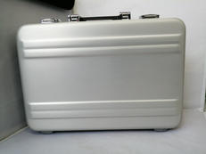 アタッシュケース シルバー|ZERO HALLIBURTON