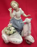 フローラルゲッタウェイ|LLADRO
