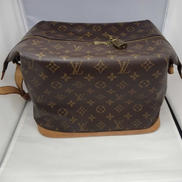 アムファースリー　バニティスター|LOUIS VUITTON