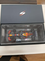 ORACLE REDBULL RACING 18/1ミニカー|SPARK
