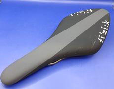 サドル部品|FIZIK