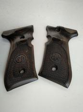 M92F用 紫檀グリップ|アルタモント