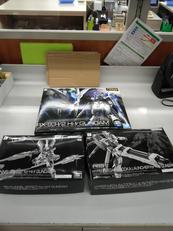 RG1/144 HI-ニューガンダム セット|BANDAI