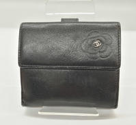 二つ折り財布|CHANEL