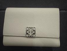 アナグラムバーティカル ウォレット|LOEWE