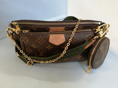 ミュルティ・ポシェット・アクセソワール|LOUIS VUITTON