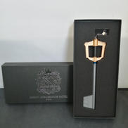 アンバサダーホテル ルームキー|DISNEY