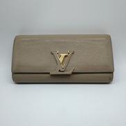 ポルトフォイユカプシーヌ|LOUISVUITTON