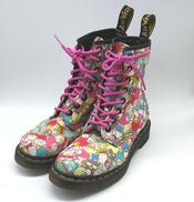 8ホールブーツ|DR. MARTENS SANRIO