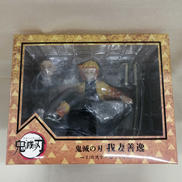 1/8スケールフィギュア