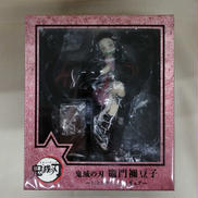 1/8スケールフィギュア