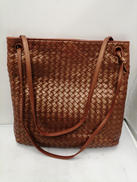 イントレチャートショルダーバッグ|BOTTEGA VENETA