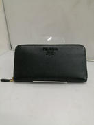 ラウンドジップ長財布|PRADA