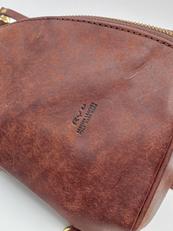 【美品】RYU レザー ボディバッグ 本革 生産終了品 中古・古着通販】RYU (リュウ) SQUARE BODY BAG レザーボディバッグ