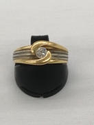 Ｋ１８ＰＴ900コンビリング|宝石付きリング