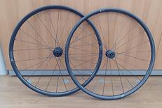 前後ホイール|DT SWISS