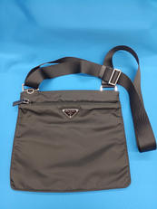 ナイロンショルダーバッグ|PRADA