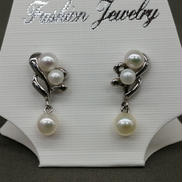 K14 WG パール付きピアス|選択不可