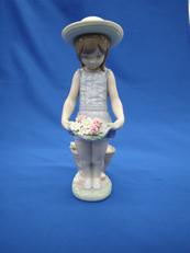 スカートに花いっぱい|LLADRO