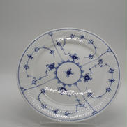 ブルーフルーテッドプレインプレート|ROYAL COPENHAGEN