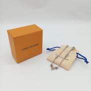 エッセンシャルVブレスレット|LOUIS VUITTON