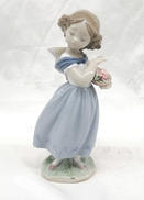 花束を持つ少女|LLADRO