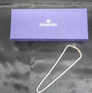 ピンクゴールド色テニスネックレス|SWAROVSKI