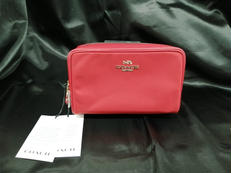 化粧ポーチ(赤)|COACH