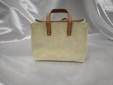 モノグラムヴェルニリードPM|LOUIS VUITTON