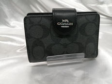 二つ折り財布|COACH