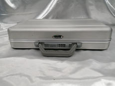 アルミアタッシュケース|ZERO HALLIBURTON