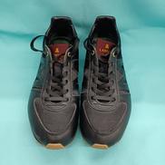 スニーカー|MIZUNO