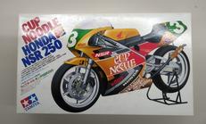 カップヌードル ホンダNSR250|TAMIYA