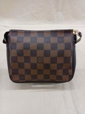 ダミエトゥルースメイクアップハンドポーチ|LOUIS VUITTON