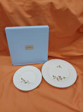 フェスティビティラズベリープレート|WEDGWOOD