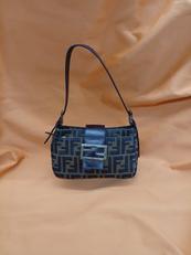 ポーチ　ズッカ|FENDI