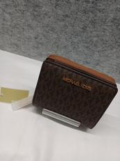 ラウンドファスナー二つ折り財布|MICHAEL　KORS