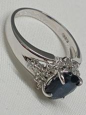 K18WG石付きリング|ノーブランド