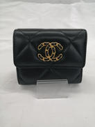 三つ折り財布|CHANEL