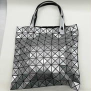 トートバッグ|バオバオイッセイミヤケ