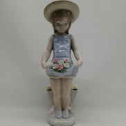 スカートに花いっぱい|LLADRO