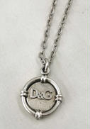 D&G ロゴネックレス|D&G