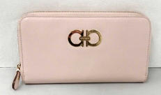 Salvatore Ferragamo ガンチーニジップ財布|ザルブァト-レファラガモ