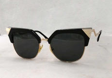 FENDI キャットアイシェイプサングラス|FENDI