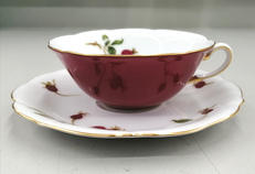 バラの実カップ&ソーサー|OKURA