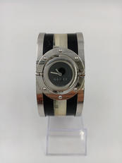 クォーツ・アナログ腕時計|GUCCI