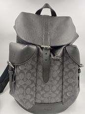 ワーナーバックパック.シグネチャーキャンバス|COACH