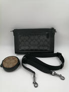 ホールデン クロスボディ シグネチャー キャンバス|COACH